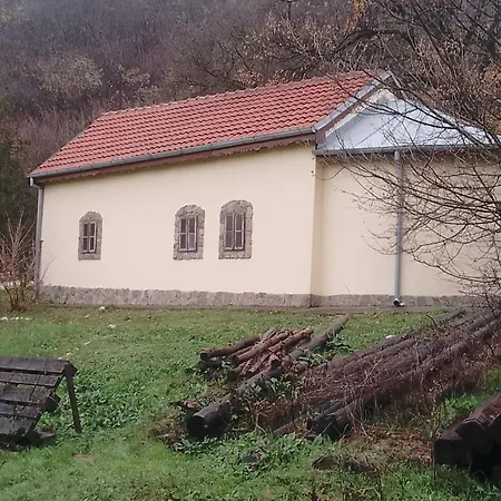 Sljivik Landhuis Ni