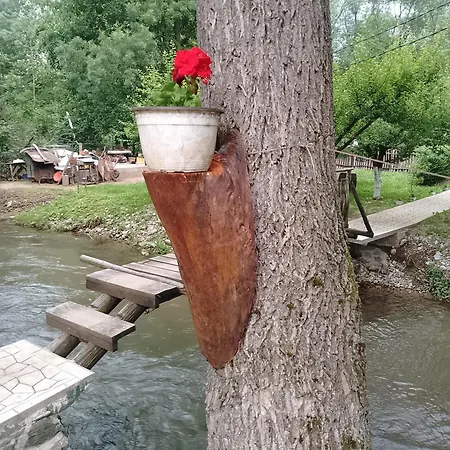 Landhuis Sljivik Ni